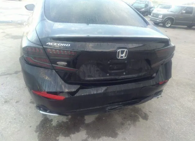 Photo 5 VIN: 1HGCV1F14JA053348 - HONDA ACCORD 