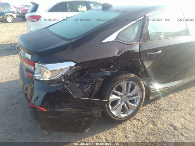 Photo 5 VIN: 1HGCV1F14JA088889 - HONDA ACCORD SEDAN 