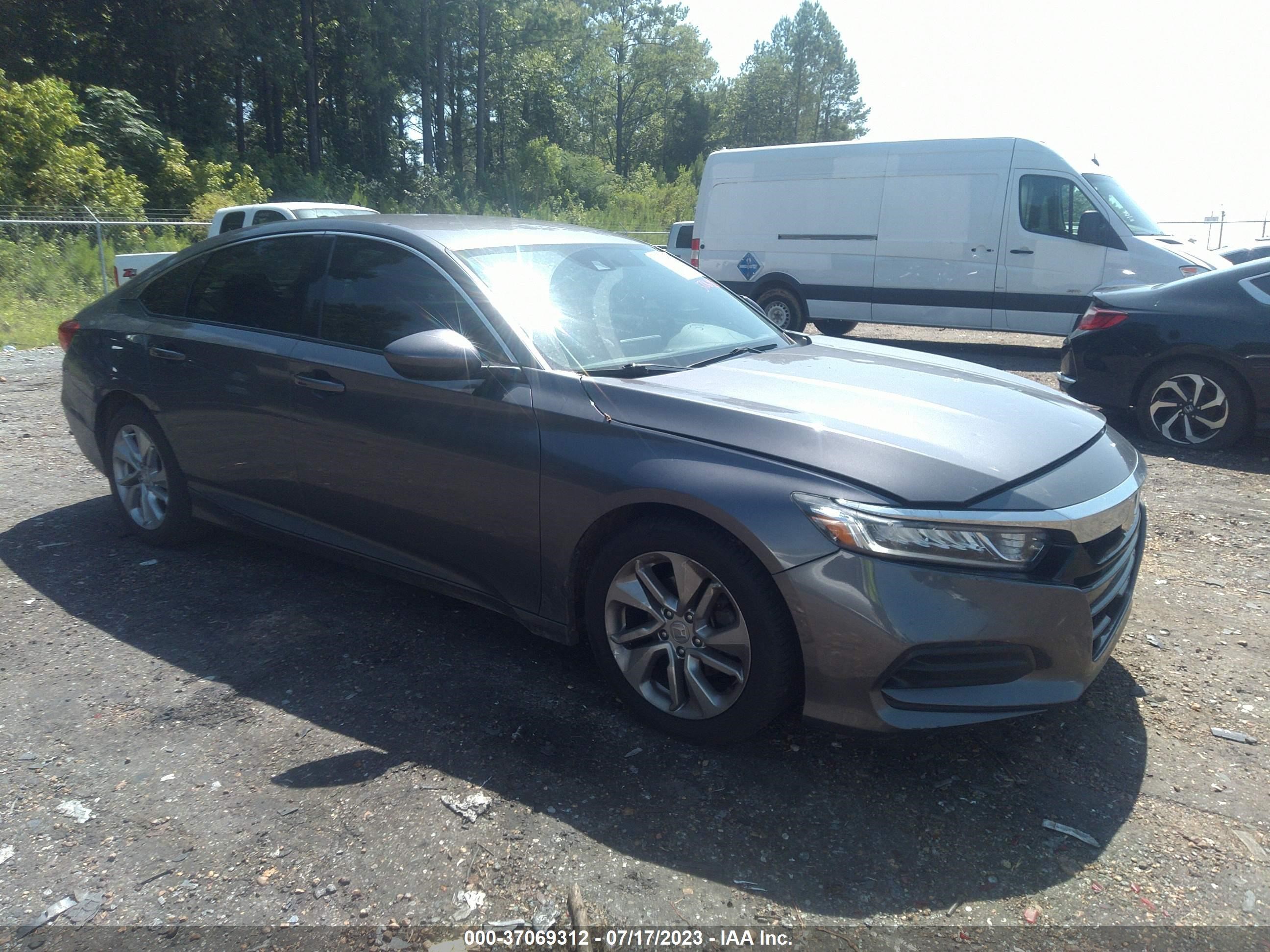 Photo 0 VIN: 1HGCV1F14JA111488 - HONDA ACCORD 