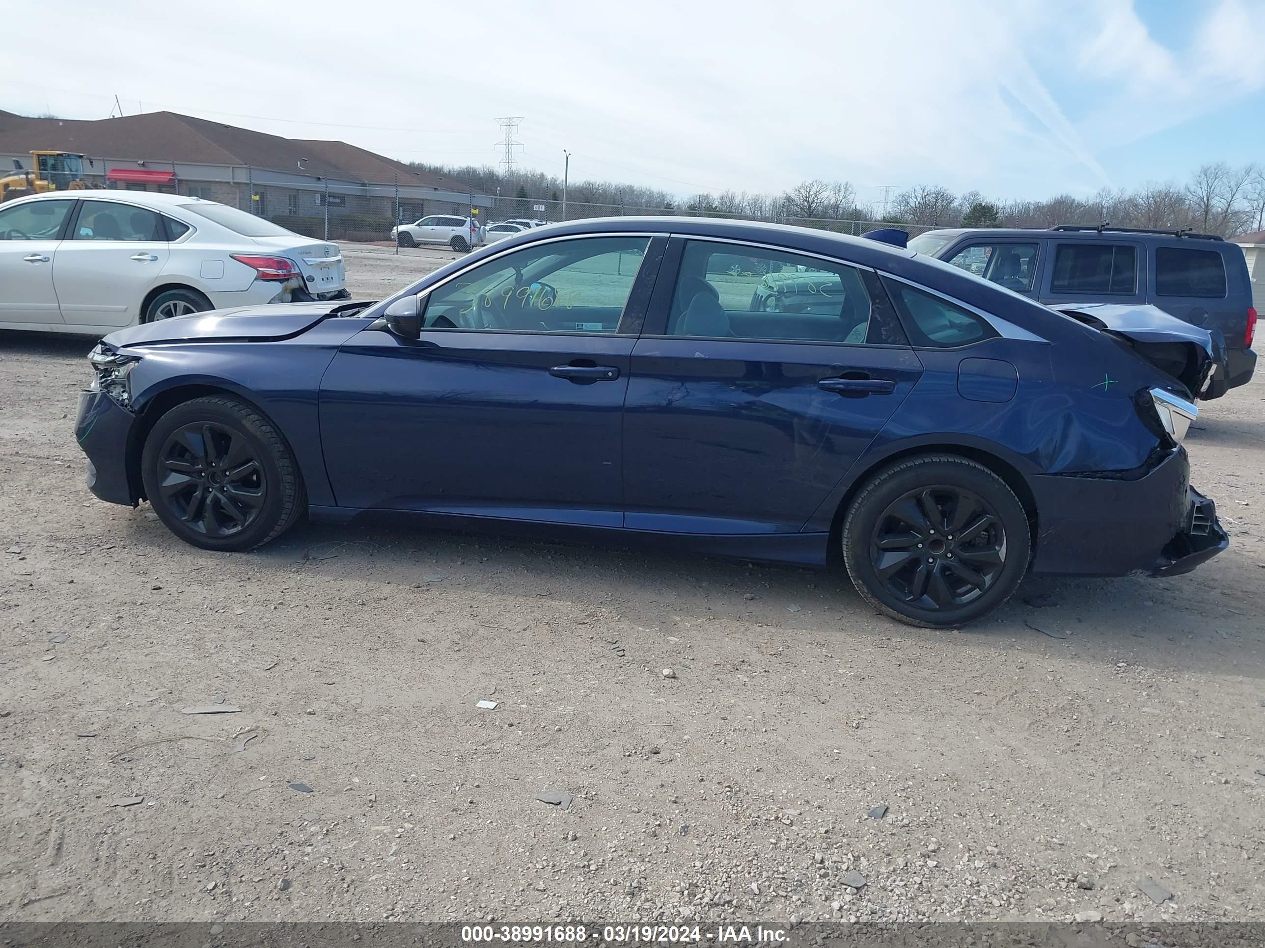 Photo 14 VIN: 1HGCV1F14JA154387 - HONDA ACCORD 