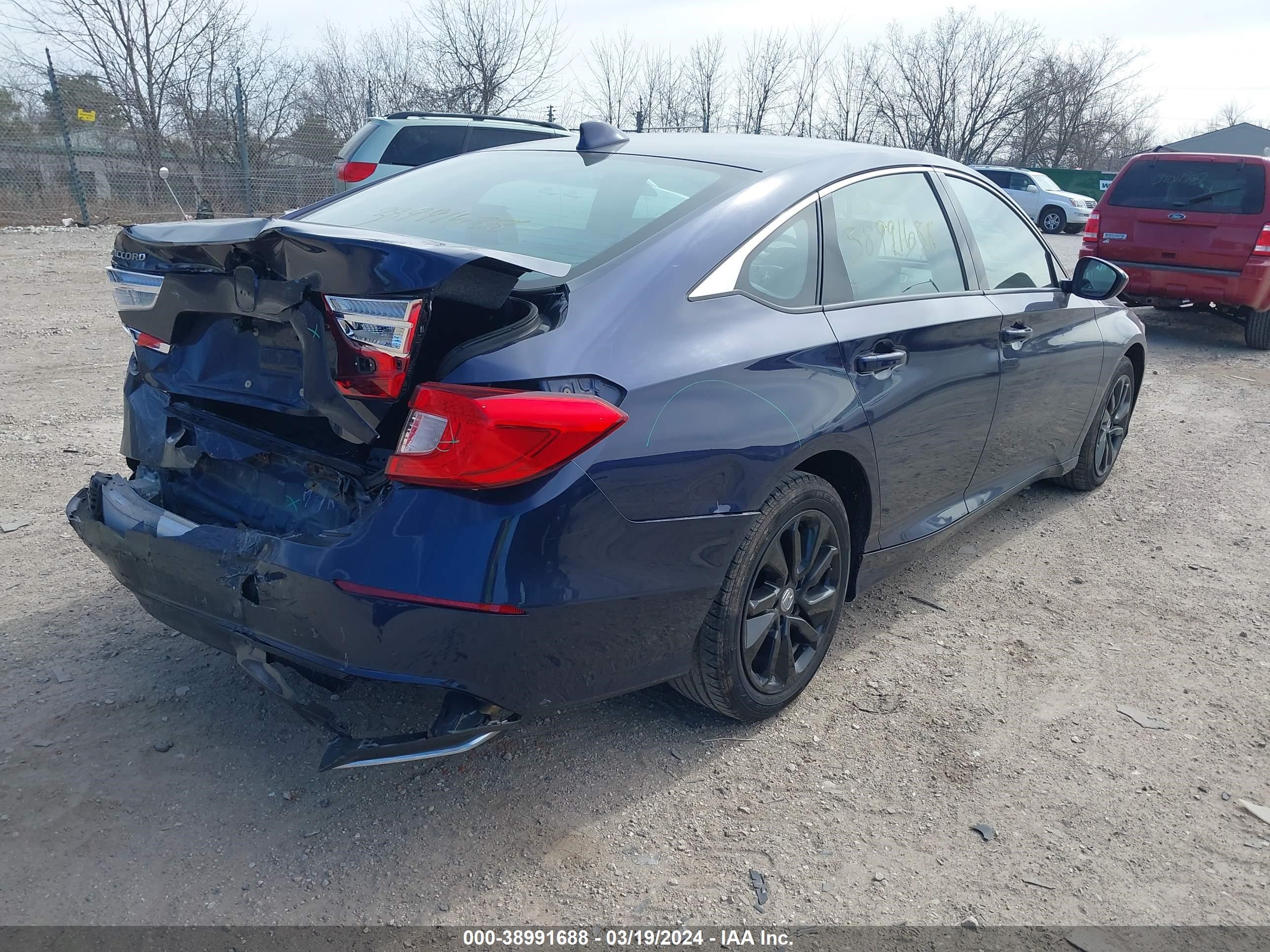 Photo 3 VIN: 1HGCV1F14JA154387 - HONDA ACCORD 