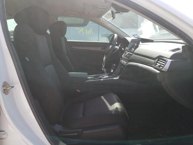 Photo 4 VIN: 1HGCV1F14KA111444 - HONDA ACCORD LX 