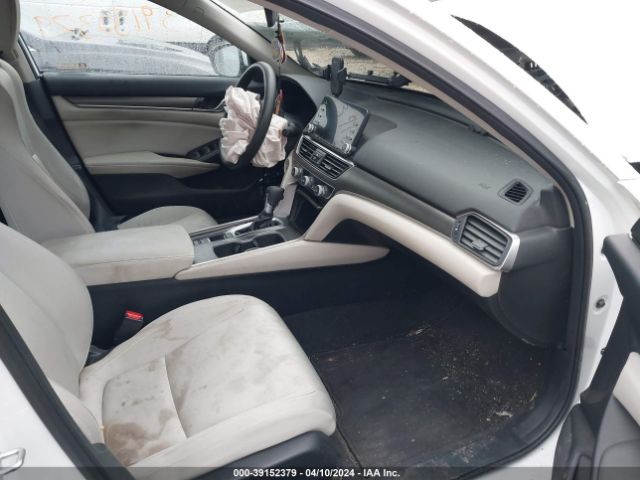 Photo 4 VIN: 1HGCV1F15JA116179 - HONDA ACCORD 