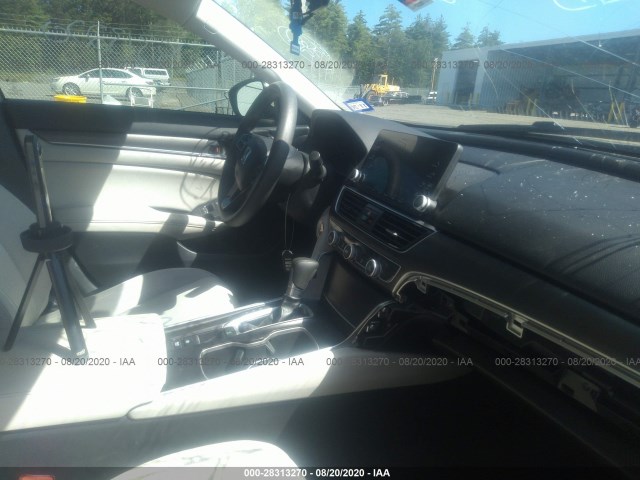 Photo 4 VIN: 1HGCV1F15JA199810 - HONDA ACCORD SEDAN 