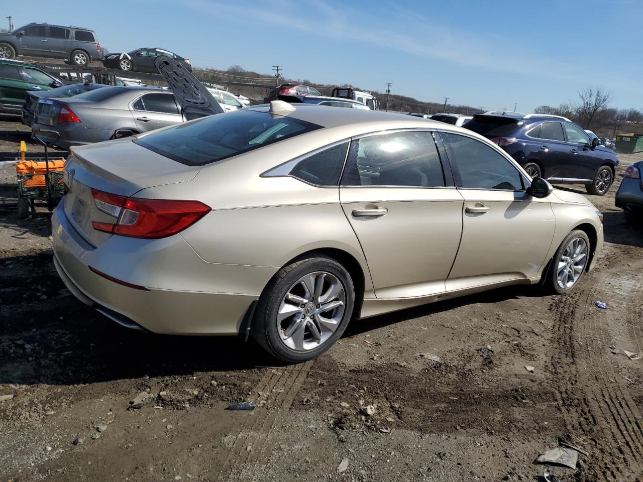 Photo 2 VIN: 1HGCV1F15JA229176 - HONDA ACCORD 