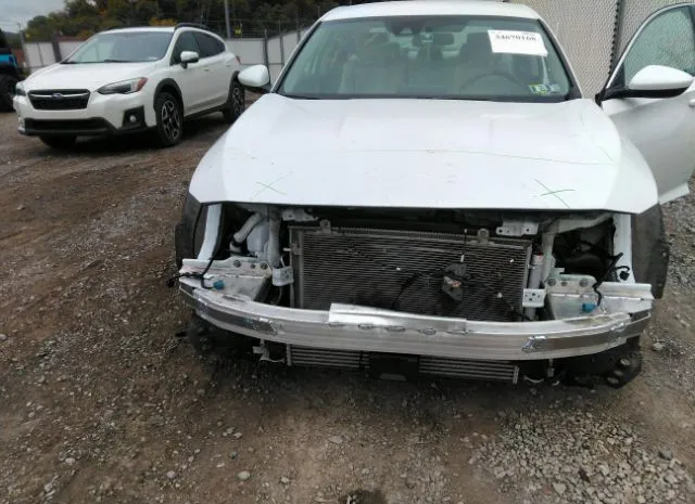 Photo 5 VIN: 1HGCV1F15JA242929 - HONDA ACCORD SEDAN 