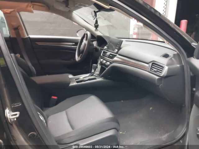 Photo 4 VIN: 1HGCV1F15LA088810 - HONDA ACCORD 