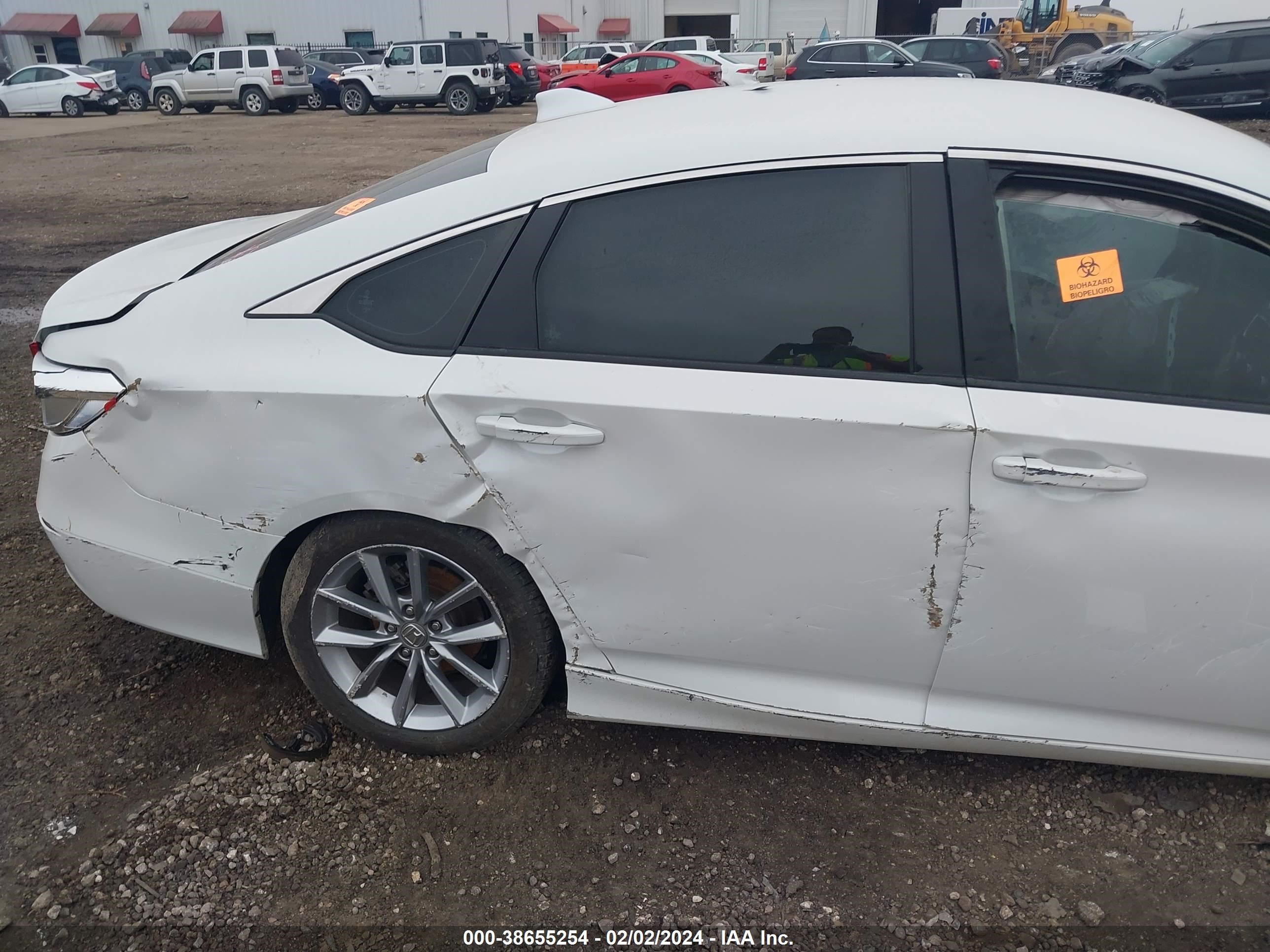 Photo 17 VIN: 1HGCV1F15MA012747 - HONDA ACCORD 