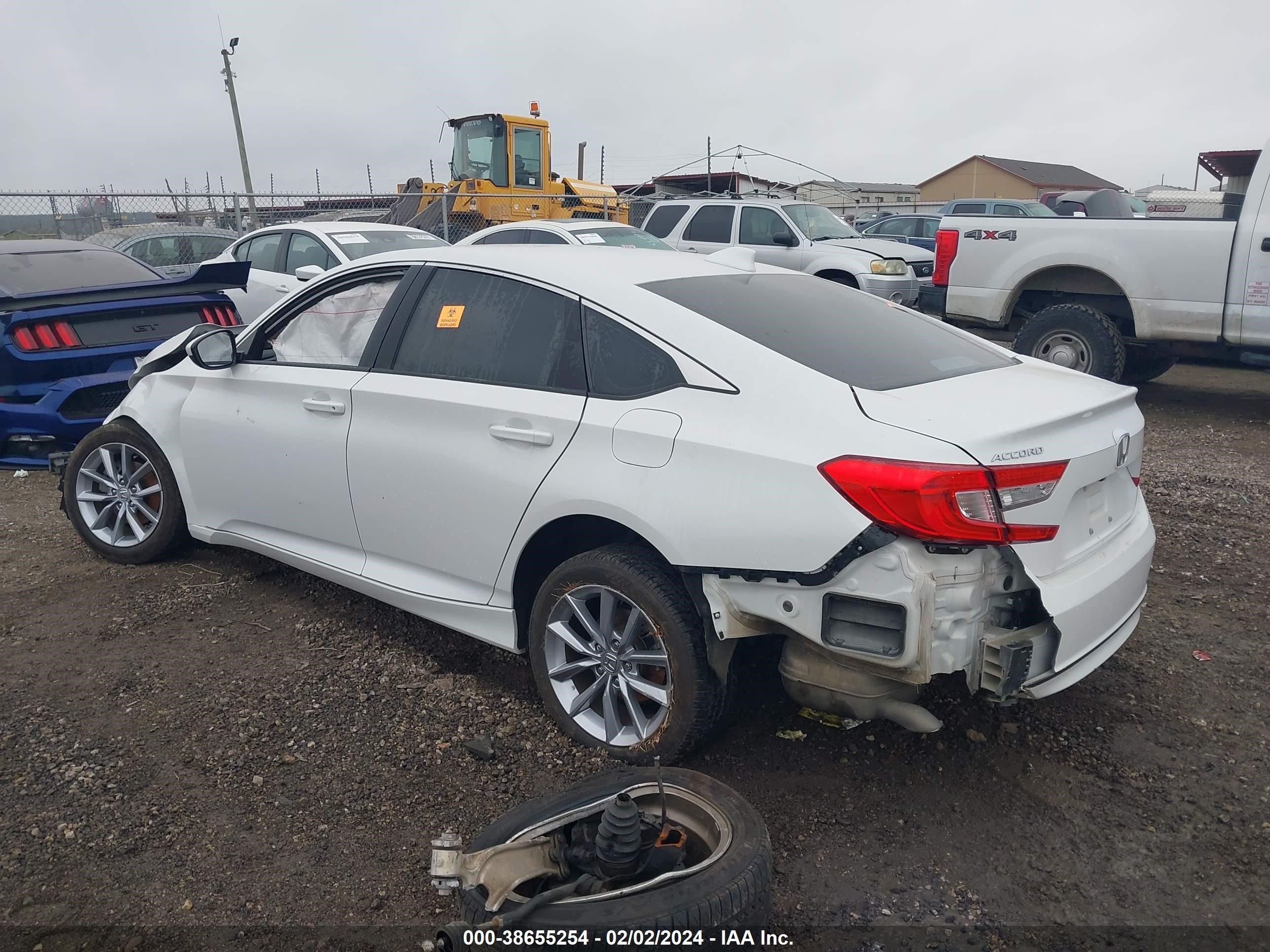 Photo 2 VIN: 1HGCV1F15MA012747 - HONDA ACCORD 