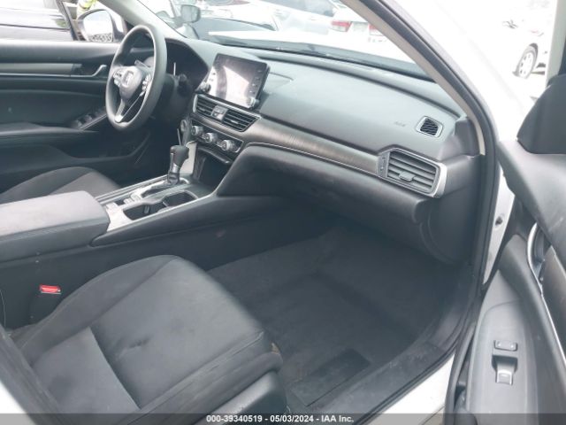 Photo 4 VIN: 1HGCV1F15MA077467 - HONDA ACCORD 