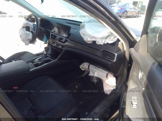 Photo 4 VIN: 1HGCV1F16JA009531 - HONDA ACCORD SEDAN 