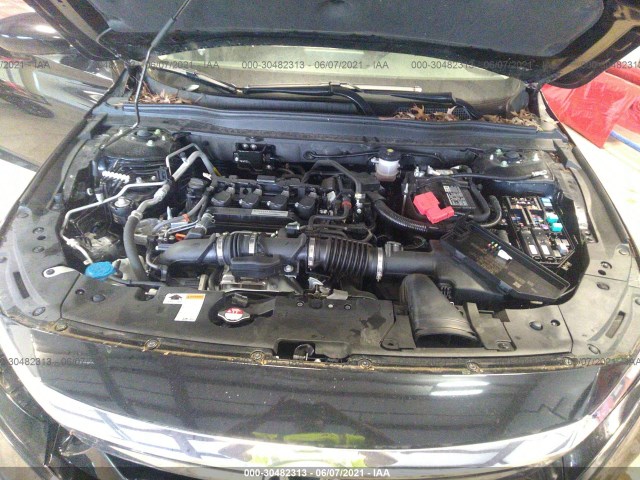 Photo 9 VIN: 1HGCV1F16JA054887 - HONDA ACCORD SEDAN 