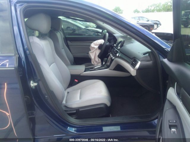 Photo 4 VIN: 1HGCV1F16JA069163 - HONDA ACCORD SEDAN 