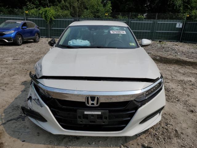 Photo 4 VIN: 1HGCV1F16JA073200 - HONDA ACCORD LX 