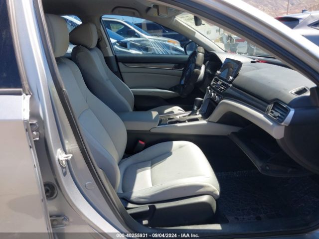 Photo 4 VIN: 1HGCV1F16JA084780 - HONDA ACCORD 