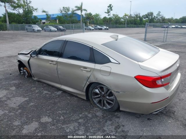 Photo 2 VIN: 1HGCV1F16JA096864 - HONDA ACCORD 