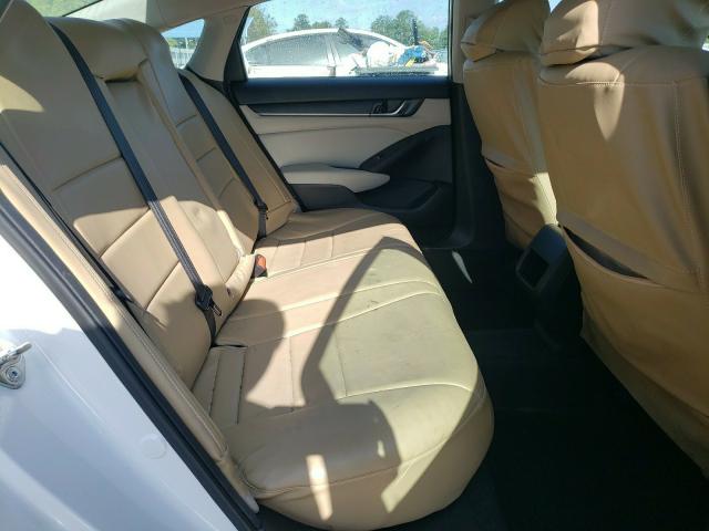 Photo 5 VIN: 1HGCV1F16JA131631 - HONDA ACCORD LX 