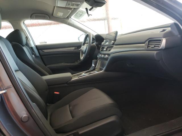 Photo 4 VIN: 1HGCV1F16JA158912 - HONDA ACCORD LX 