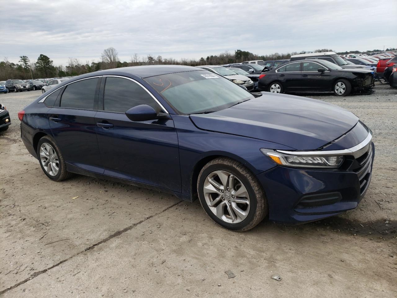 Photo 3 VIN: 1HGCV1F16JA231129 - HONDA ACCORD 