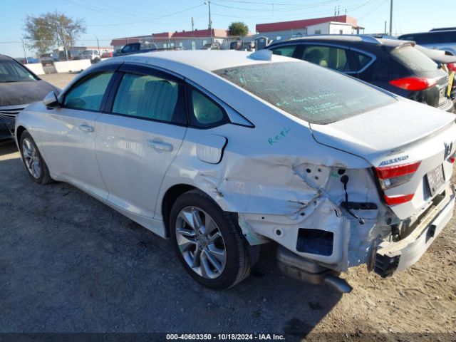 Photo 2 VIN: 1HGCV1F16JA248755 - HONDA ACCORD 