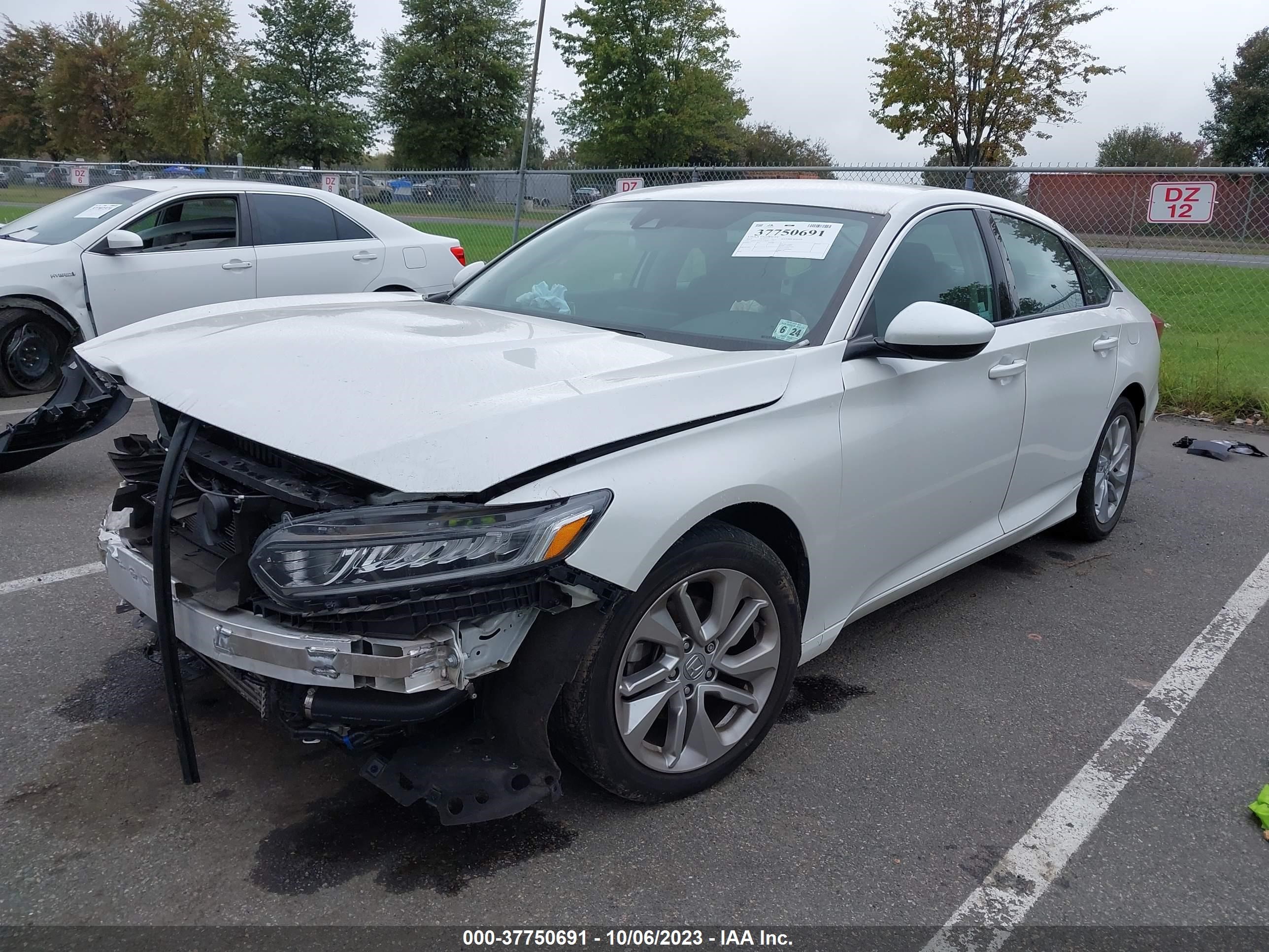 Photo 1 VIN: 1HGCV1F16KA088846 - HONDA ACCORD 