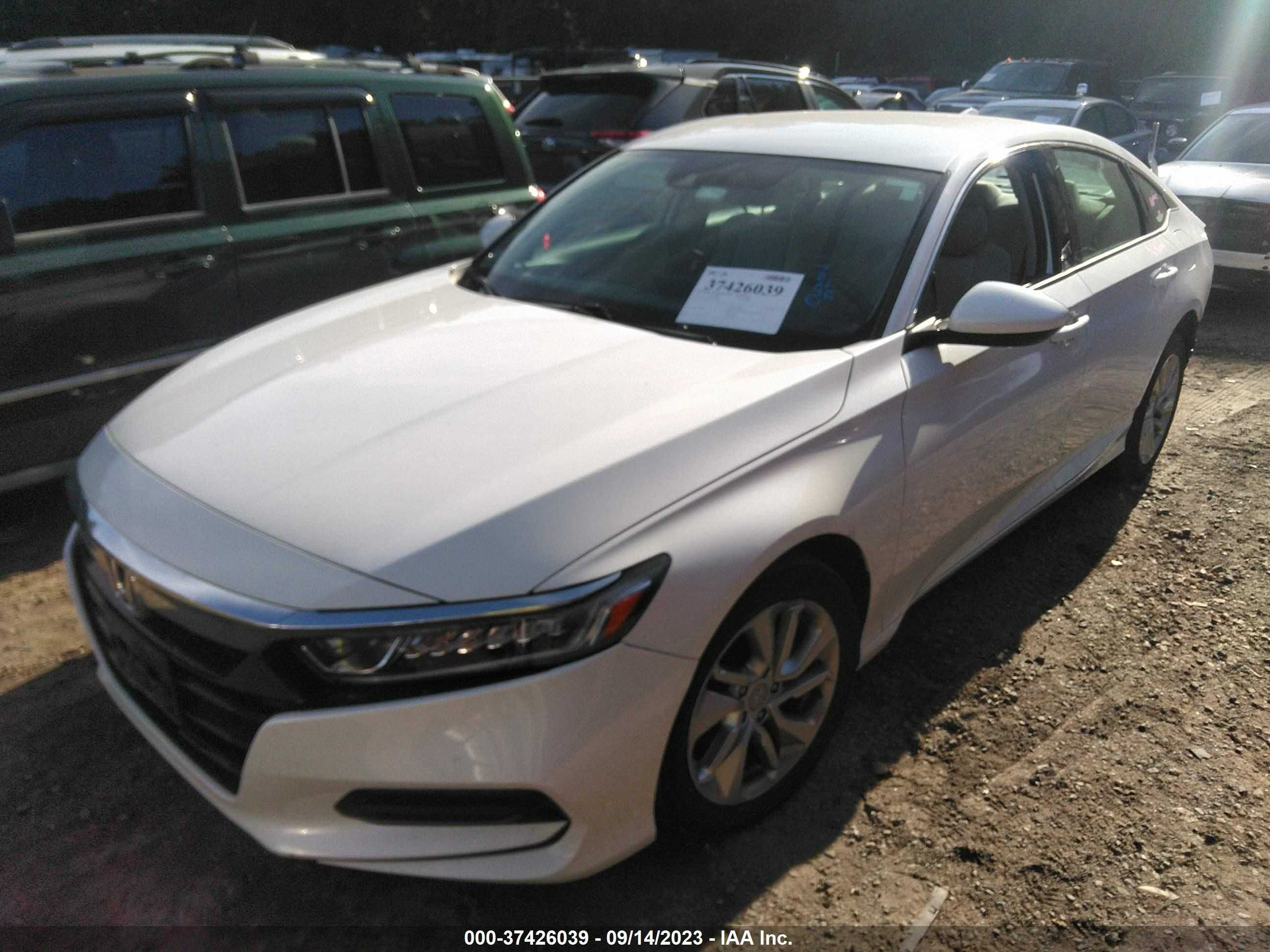 Photo 1 VIN: 1HGCV1F16KA112255 - HONDA ACCORD 