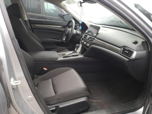 Photo 4 VIN: 1HGCV1F16KA121506 - HONDA ACCORD LX 