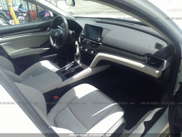 Photo 4 VIN: 1HGCV1F16KA137124 - HONDA ACCORD SEDAN 