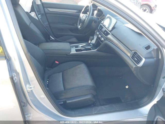 Photo 4 VIN: 1HGCV1F16LA092204 - HONDA ACCORD 