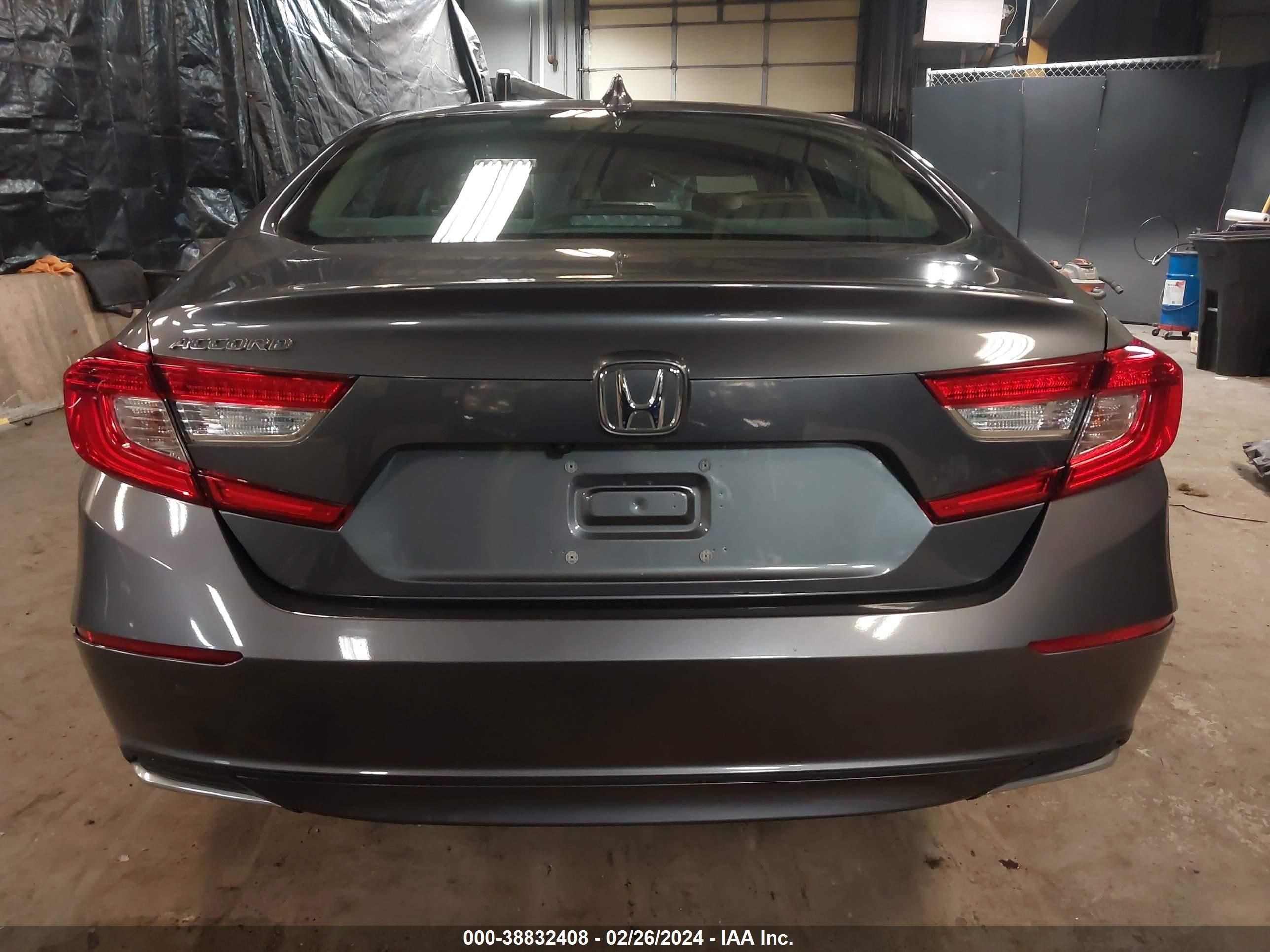 Photo 16 VIN: 1HGCV1F16MA024325 - HONDA ACCORD 