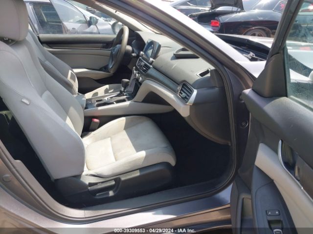 Photo 4 VIN: 1HGCV1F17JA017525 - HONDA ACCORD 