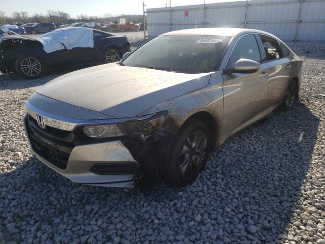 Photo 1 VIN: 1HGCV1F17JA028069 - HONDA ACCORD LX 