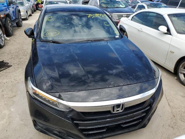 Photo 4 VIN: 1HGCV1F17JA066563 - HONDA ACCORD LX 