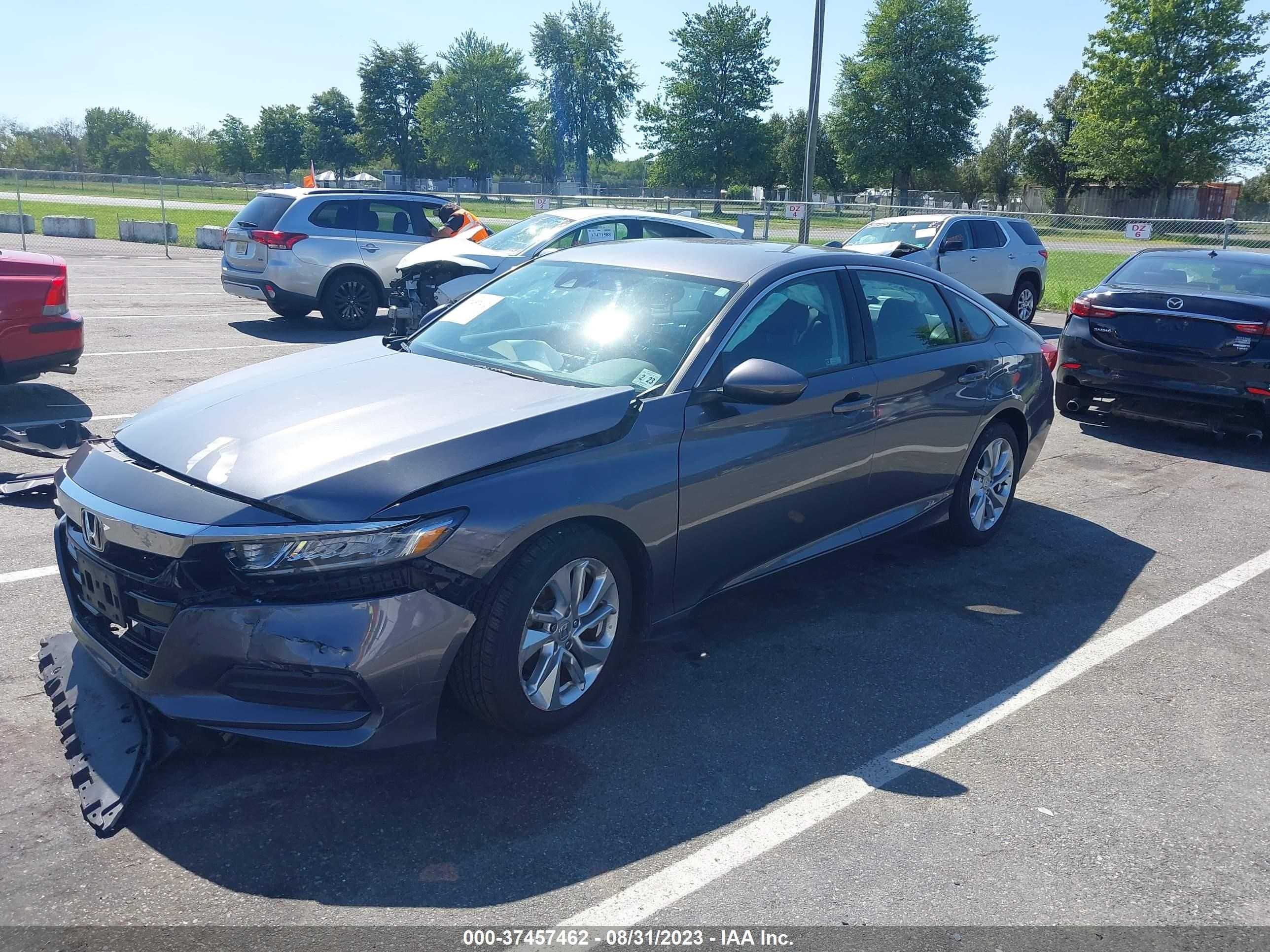 Photo 1 VIN: 1HGCV1F17JA082505 - HONDA ACCORD 