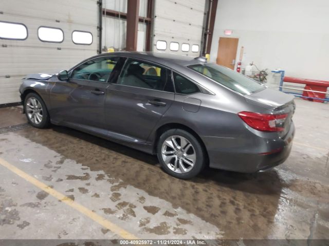 Photo 2 VIN: 1HGCV1F17JA138460 - HONDA ACCORD 