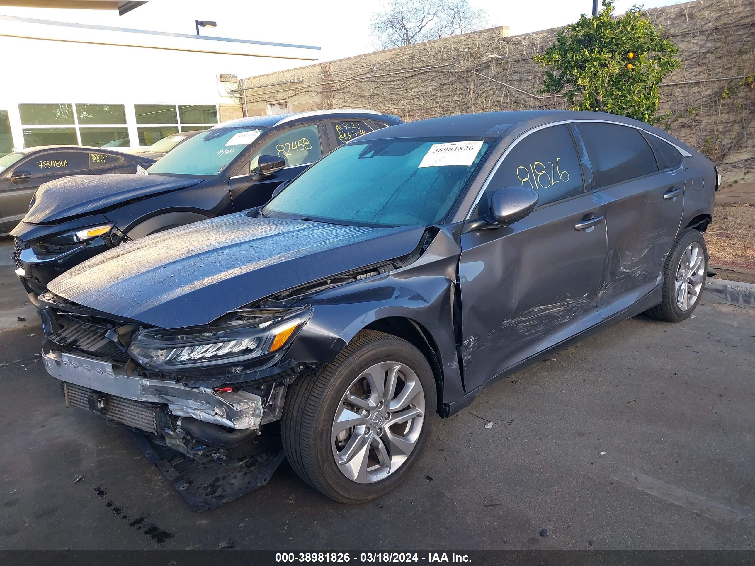 Photo 1 VIN: 1HGCV1F17JA167537 - HONDA ACCORD 