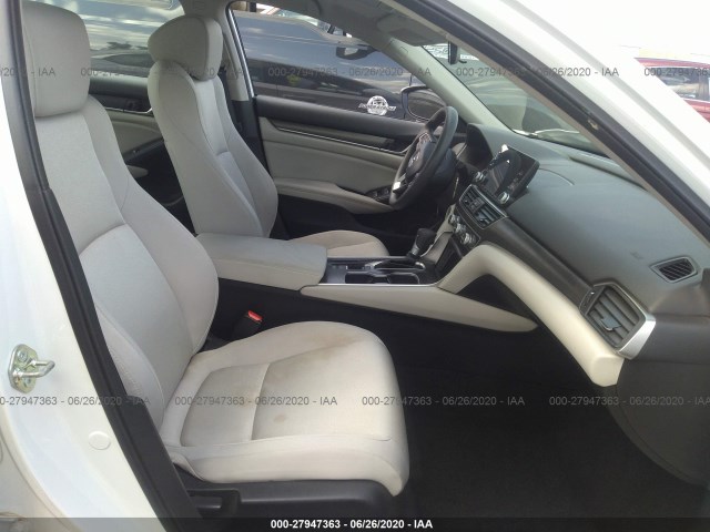 Photo 4 VIN: 1HGCV1F17JA205302 - HONDA ACCORD SEDAN 