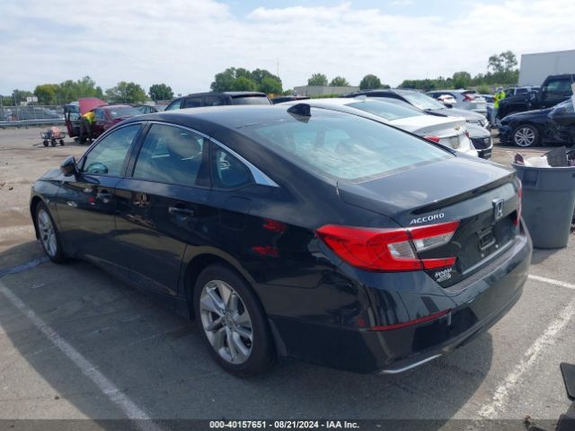 Photo 2 VIN: 1HGCV1F17JA207163 - HONDA ACCORD 