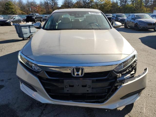 Photo 4 VIN: 1HGCV1F17JA211181 - HONDA ACCORD LX 