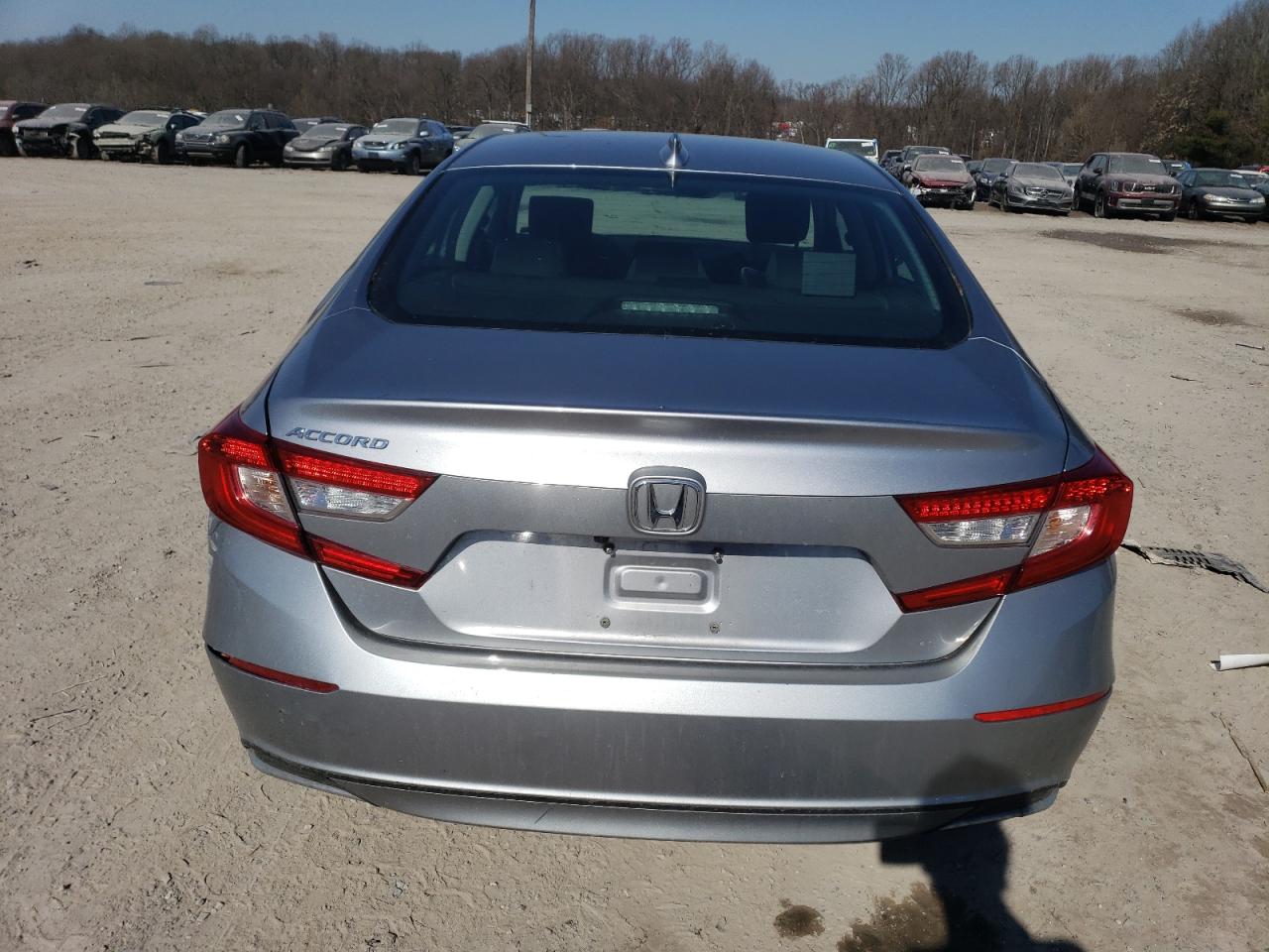 Photo 5 VIN: 1HGCV1F17JA227848 - HONDA ACCORD 