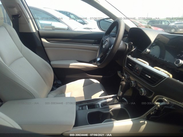 Photo 4 VIN: 1HGCV1F17KA070405 - HONDA ACCORD SEDAN 