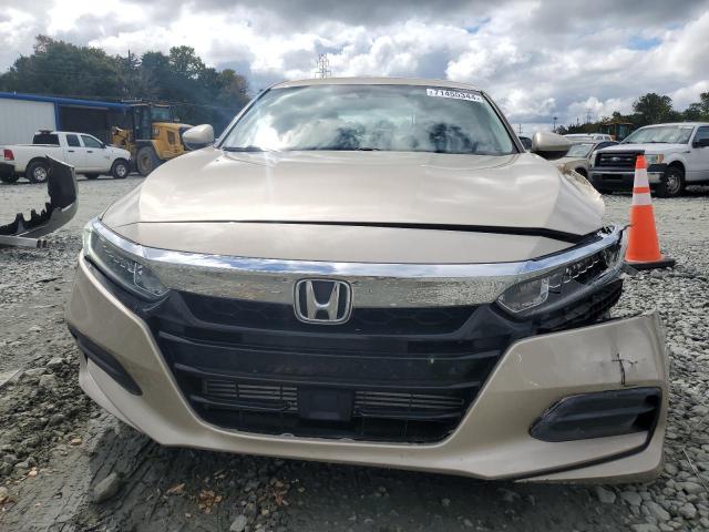 Photo 4 VIN: 1HGCV1F17KA123135 - HONDA ACCORD LX 