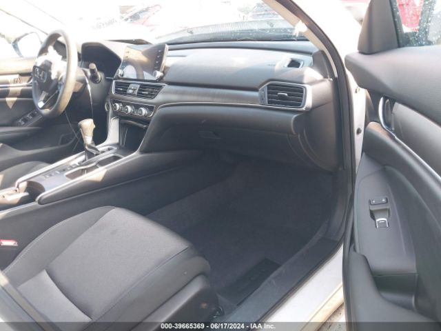 Photo 4 VIN: 1HGCV1F17NA071056 - HONDA ACCORD 