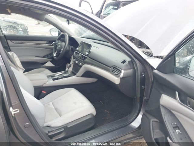 Photo 4 VIN: 1HGCV1F18JA061100 - HONDA ACCORD 