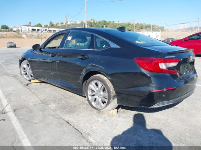 Photo 2 VIN: 1HGCV1F18JA221007 - HONDA ACCORD 