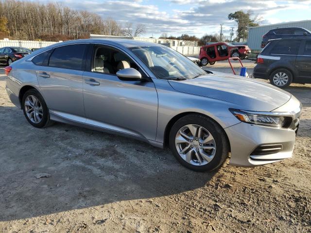 Photo 3 VIN: 1HGCV1F18JA238163 - HONDA ACCORD 