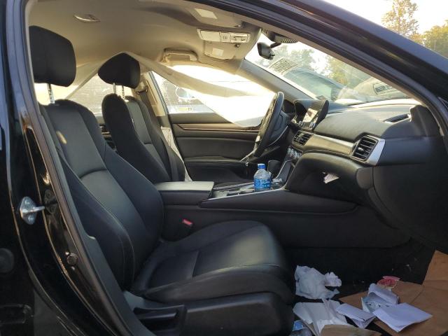 Photo 4 VIN: 1HGCV1F18JA267713 - HONDA ACCORD LX 