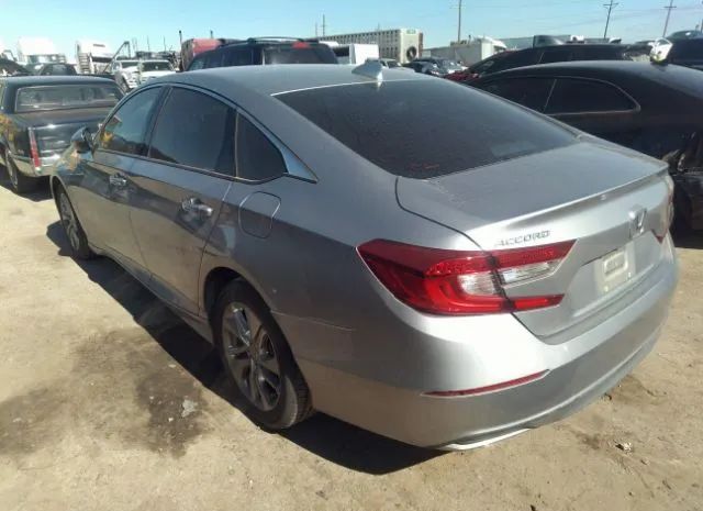 Photo 2 VIN: 1HGCV1F18JA268456 - HONDA ACCORD 