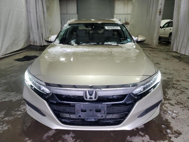 Photo 4 VIN: 1HGCV1F18KA070364 - HONDA ACCORD LX 