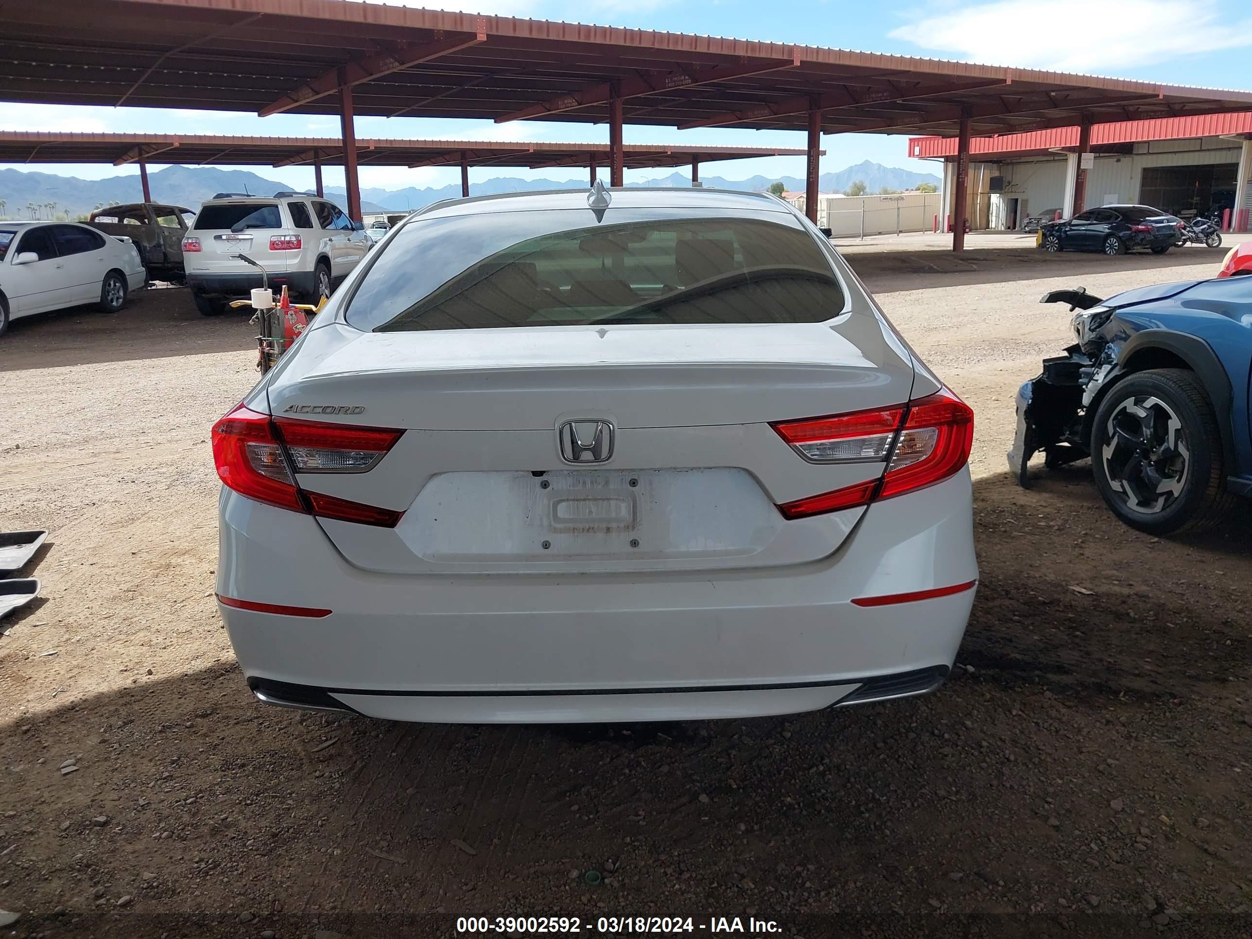 Photo 15 VIN: 1HGCV1F18KA081946 - HONDA ACCORD 